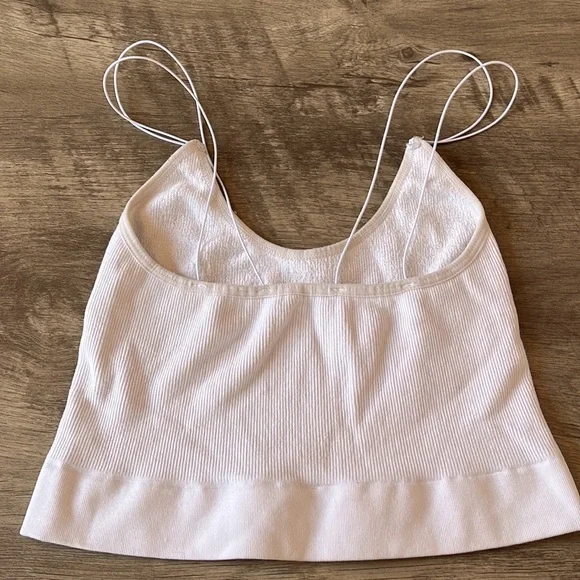 Too - Picture 2 of 4